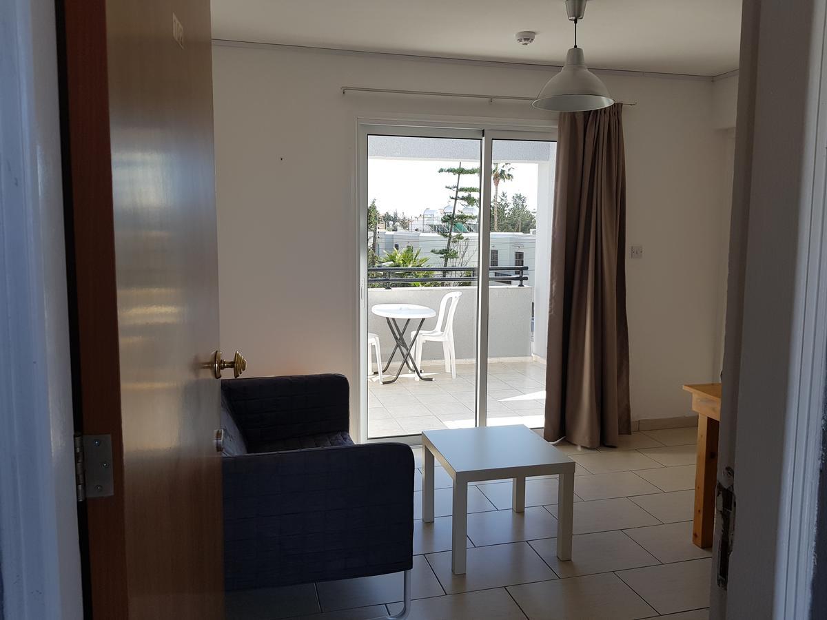 Apartmán Valentinos Court Paphos Exteriér fotografie