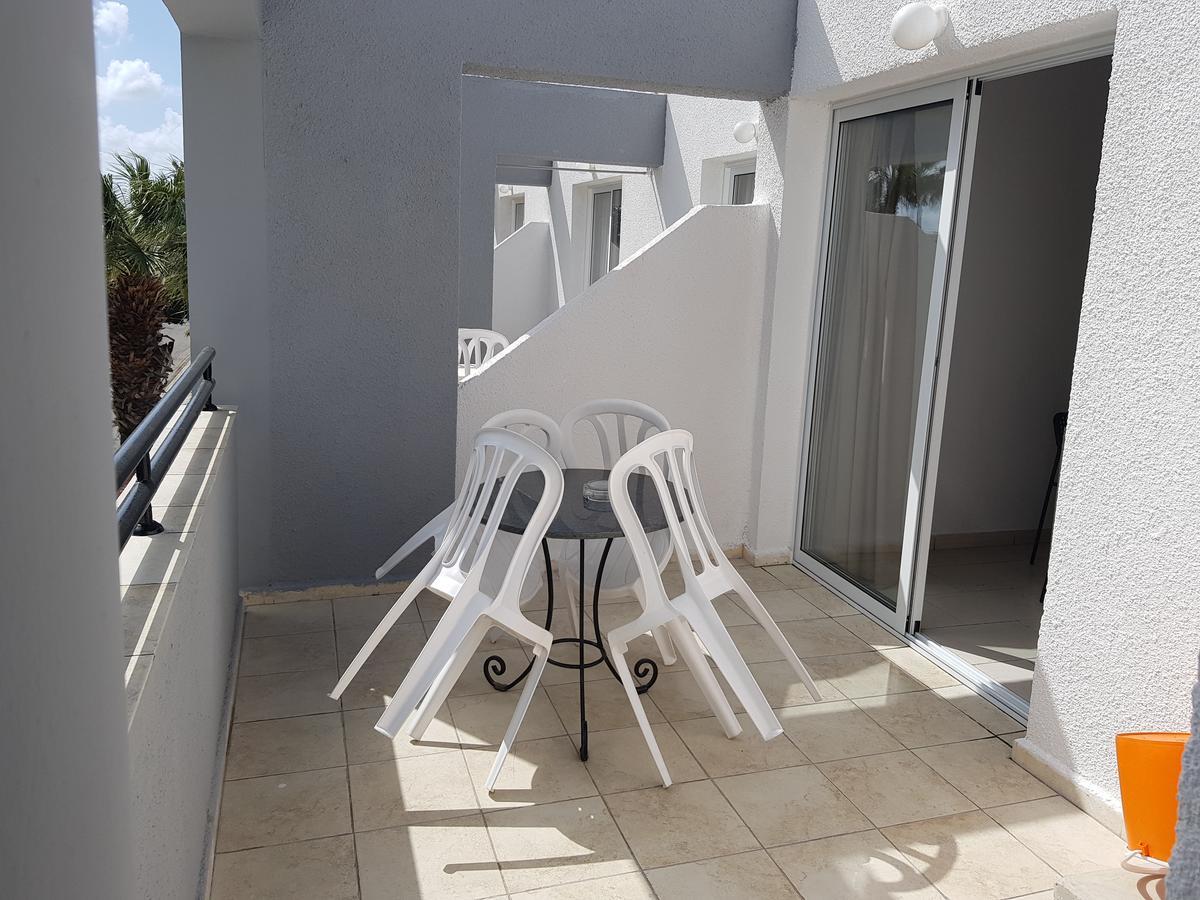 Apartmán Valentinos Court Paphos Exteriér fotografie