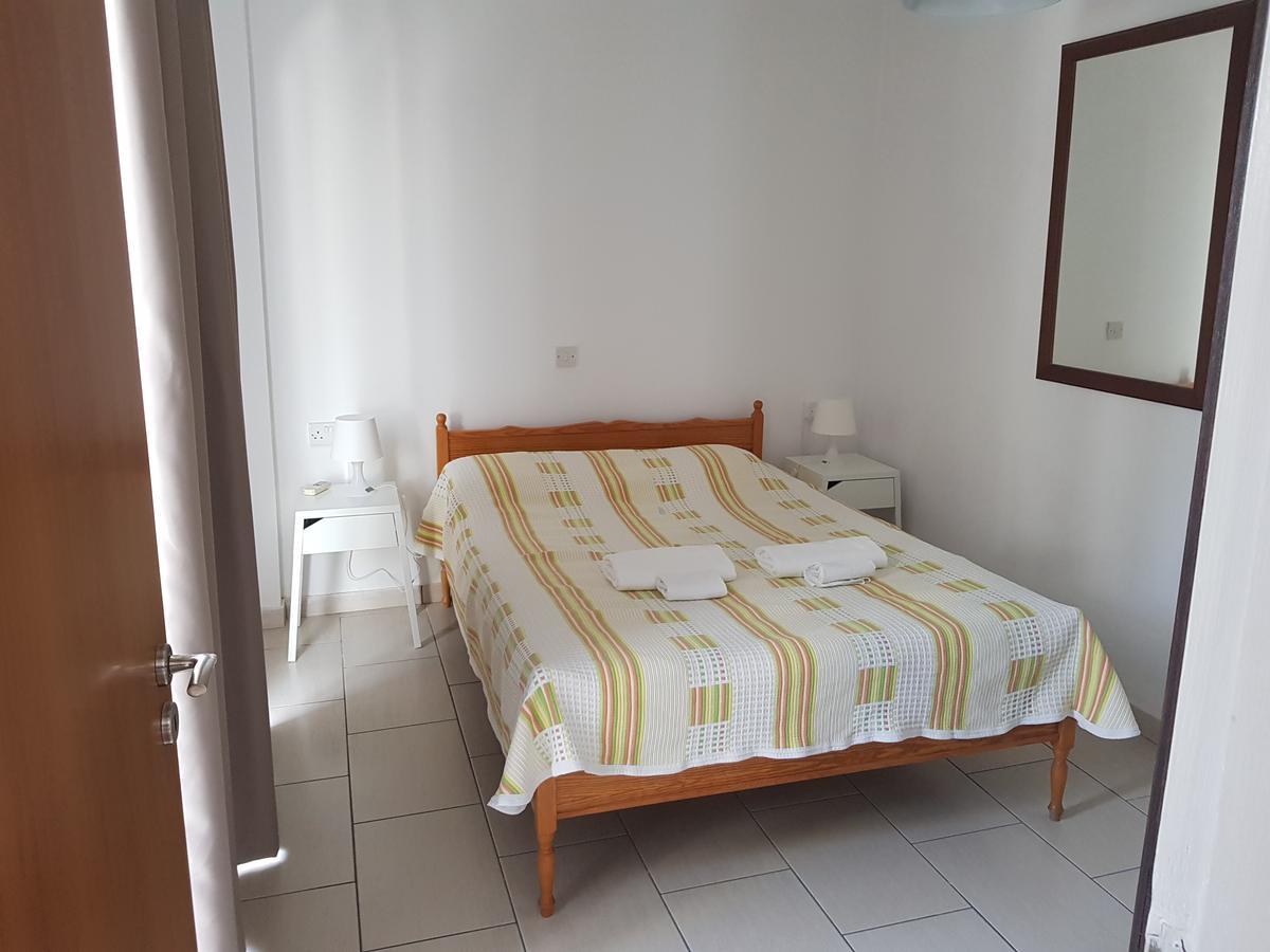 Apartmán Valentinos Court Paphos Exteriér fotografie