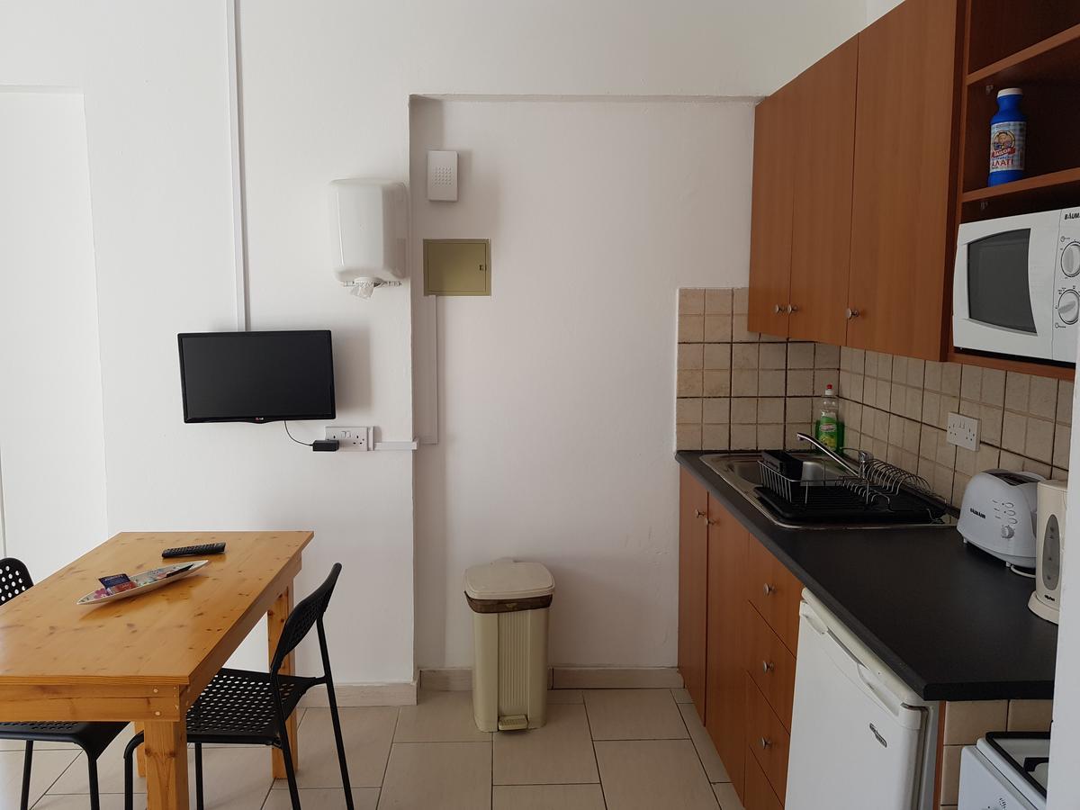 Apartmán Valentinos Court Paphos Exteriér fotografie