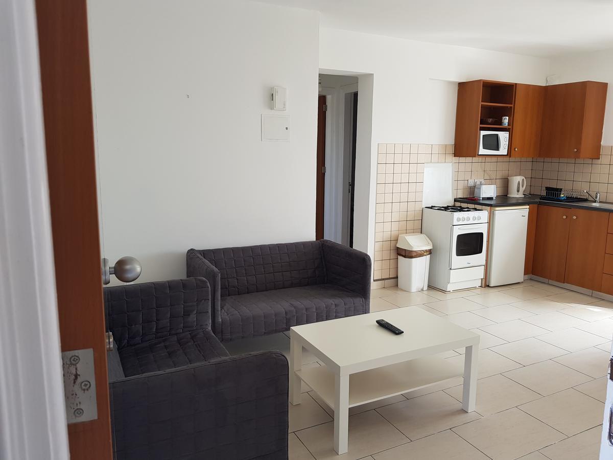 Apartmán Valentinos Court Paphos Exteriér fotografie